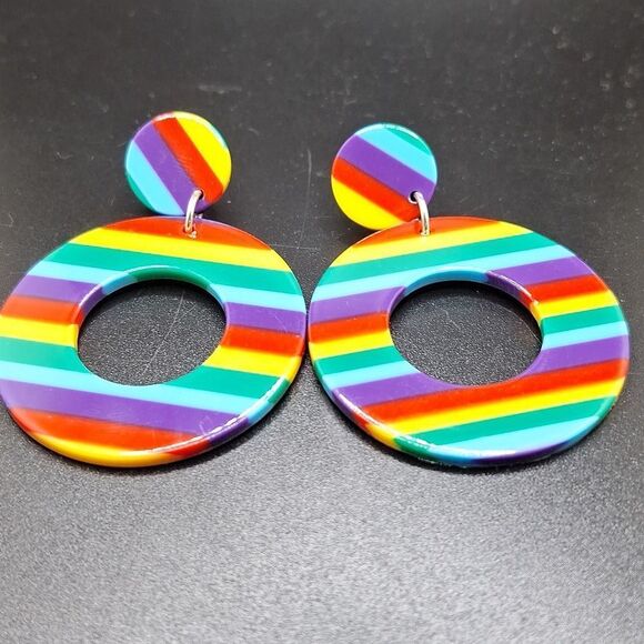 Rainbow hoop earrings multicolor geometric circles pride jewelry - Picture 1 of 4